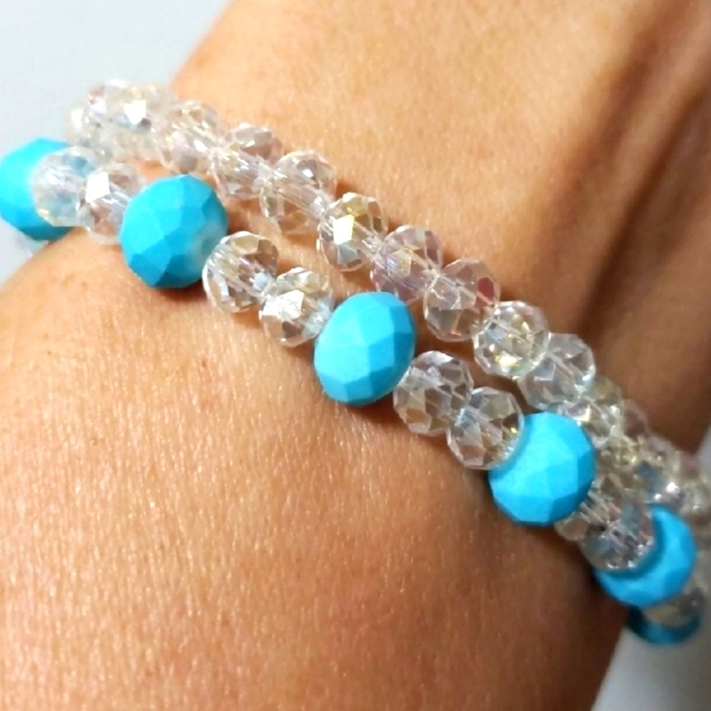CRYSTAL WHITE AND BLUE BEAD STRETCH BRACELET HANDMADE